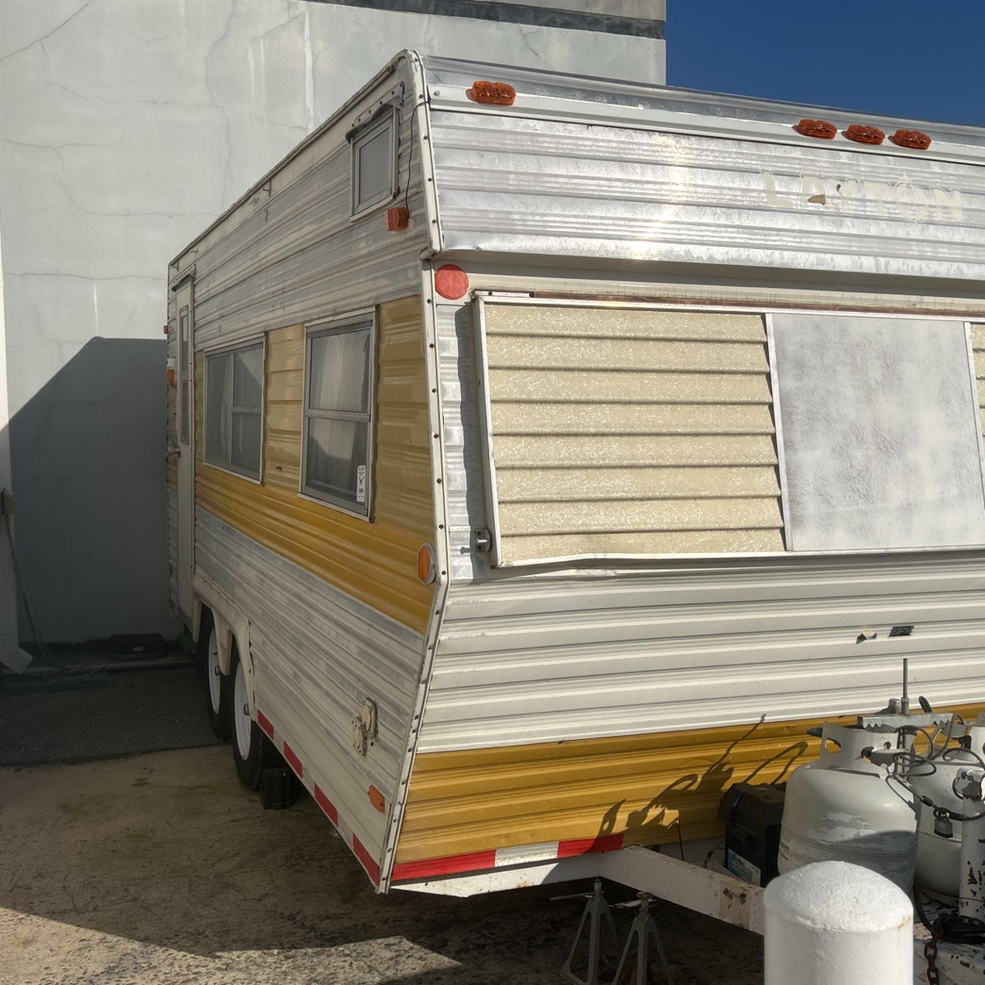 1975 Layton Camper