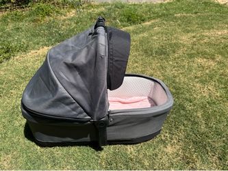 Thule Urban Glide Bassinet
