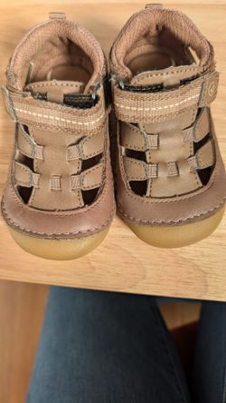 Stride Rite Sonny Sandals 5.5W