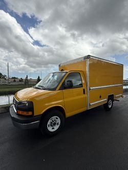 2022 GMC Commercial Cutaway