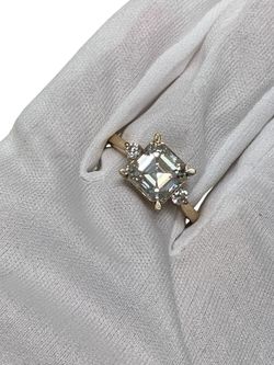 Ladies gold white stone ring #31905