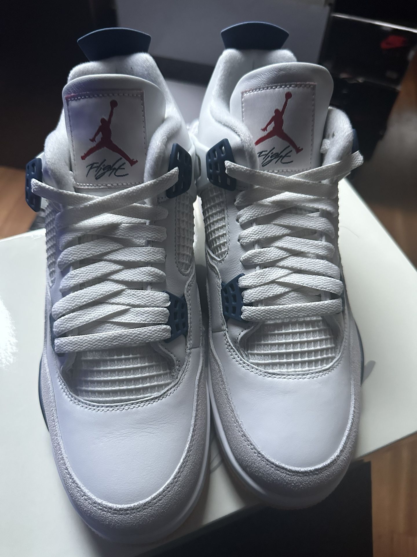 Retro Jordan 4 SB Navy Sz. 10.5