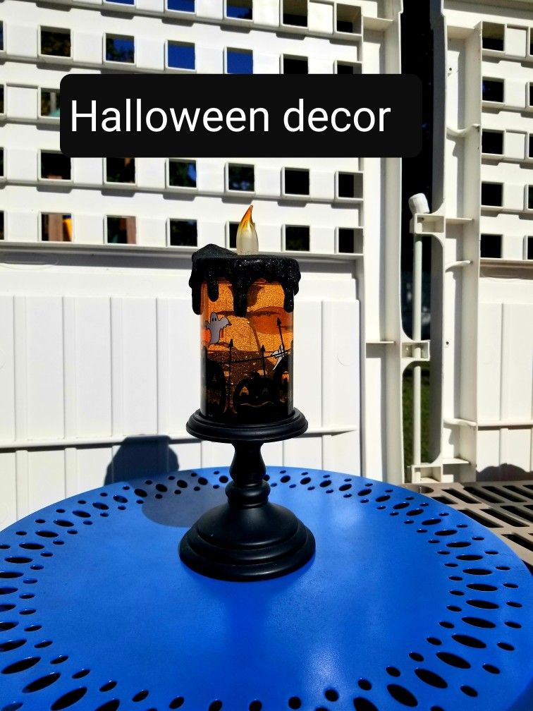 Halloween accent decor