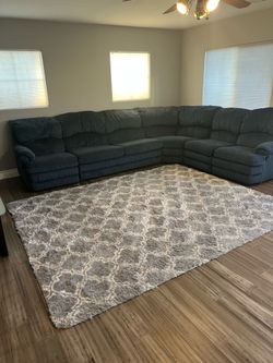 Large sectional set