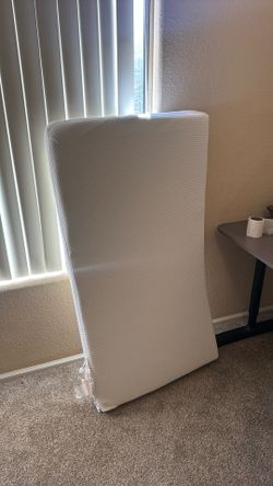Mattress Thickness 6", Standard Crib/Toddler, No Coils