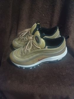 Nike air max 97 gold medal size 5.5y