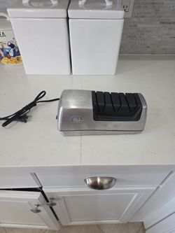 Wolfgang Puck Electric Gourmet Knife Sharpener