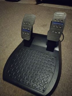 Thrustmaster t300 pedals.