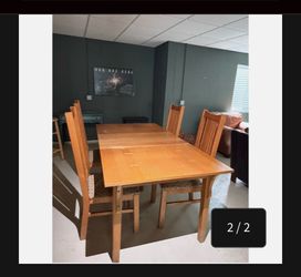 Solid Oak Mission Style Dining Table & 4 Chairs Set