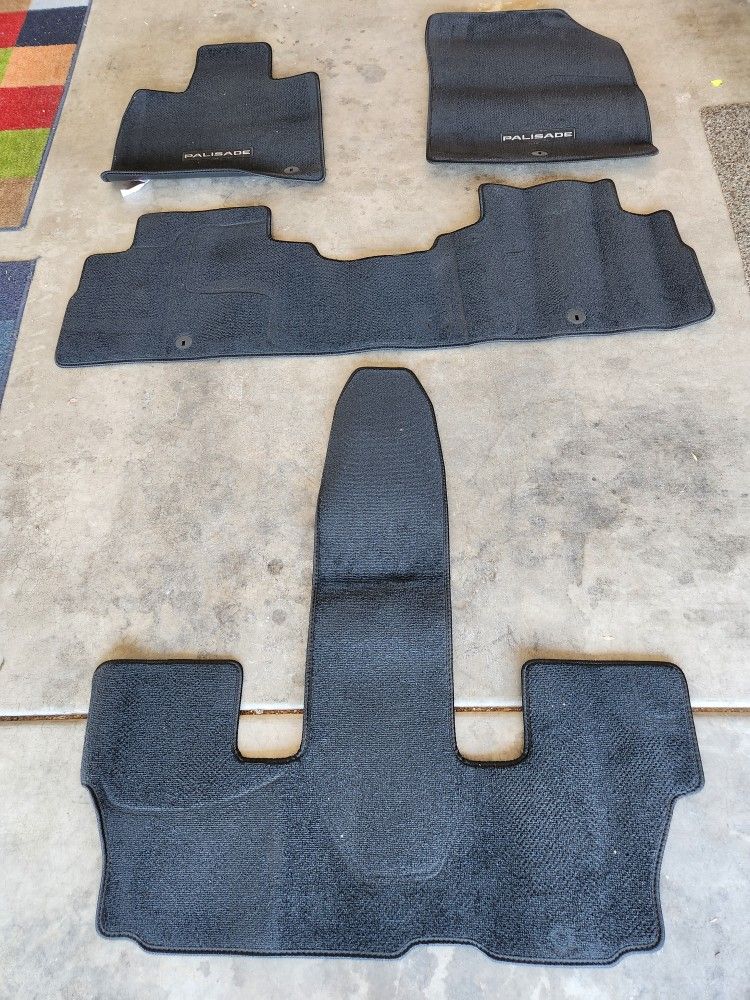 2022 Hyundai Palisade OEM Floor Mats