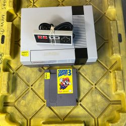 Nintendo  Nes Orinal With Game $120 Complete 