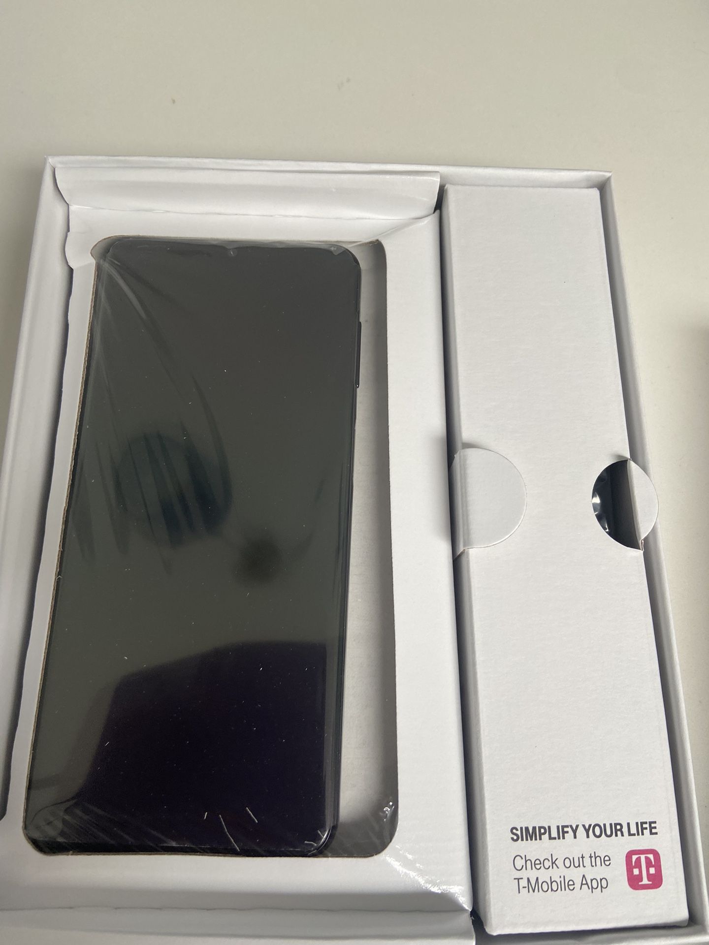 Samsung. SM-A326U. Galaxy A32 5G black 64GB.T