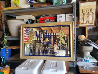Modelo wall art