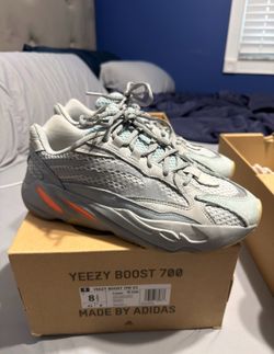 Yeezy 700