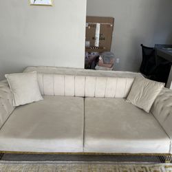 Elegant Beige Couch Set – 2 Sofas + 2 Accent Chairs 