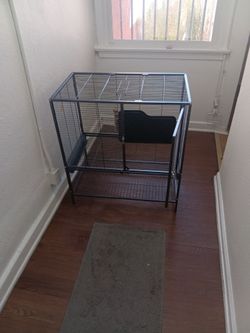 Pet cage ( Bird,reptile,rodent,ect)....