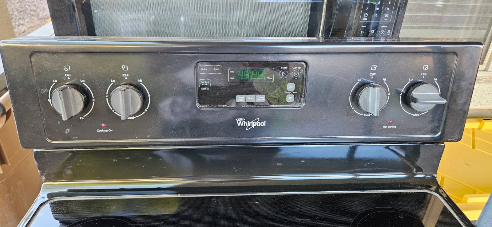 Whirlpool Microwave And Oven Set 
