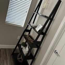 Black Ladder
