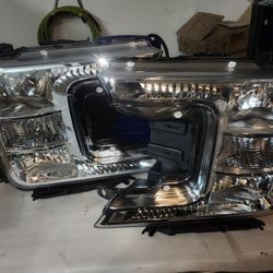 2018 - 2020 Ford F150 Headlights 