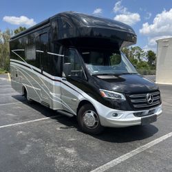 2022 Winnebago View