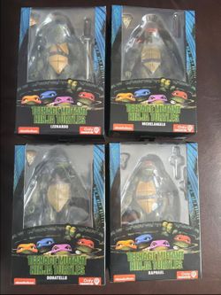 NECA TMNT Teenage Mutant Ninja Turtles Movie figures Set of 4 Gamestop Exclusive