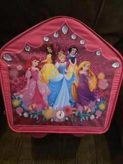 Disney Princess travel case with wheels, 