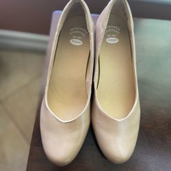 Dr School’s Size 9 M Color Taupe