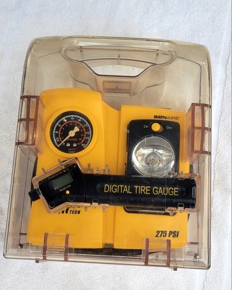 Bonaire Portable 275 PSI Air Compressor Safety Kit.