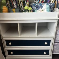 Dresser/Changing Table 