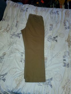 MENS NEW CONDITION AUTHENTIC POLO CHINO PANTS, SIZE WAIST 38 LENGTH 30.