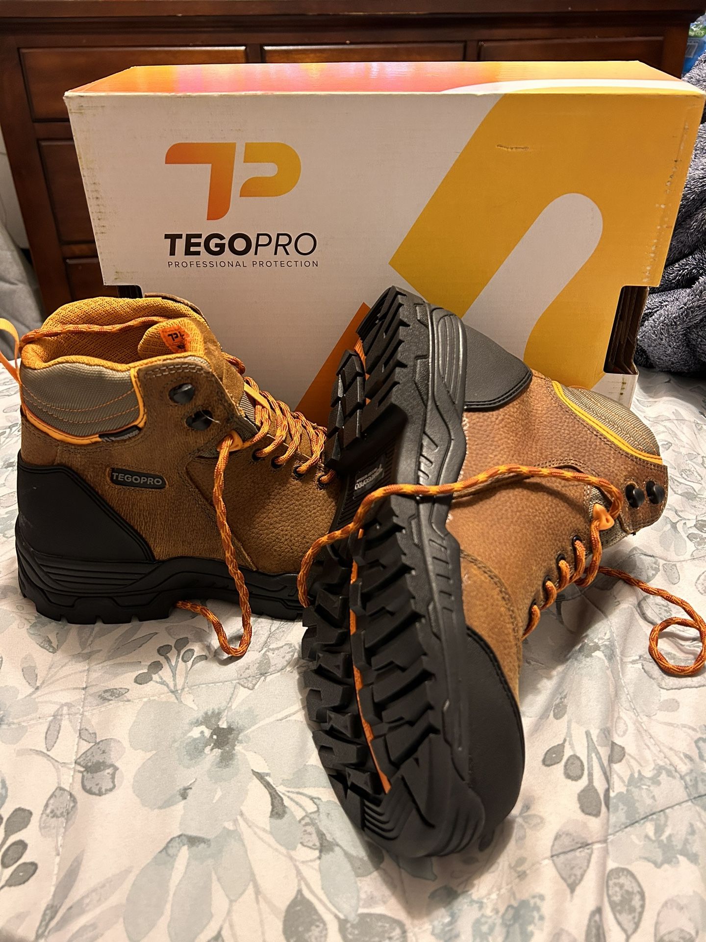 TEGOpro work boots