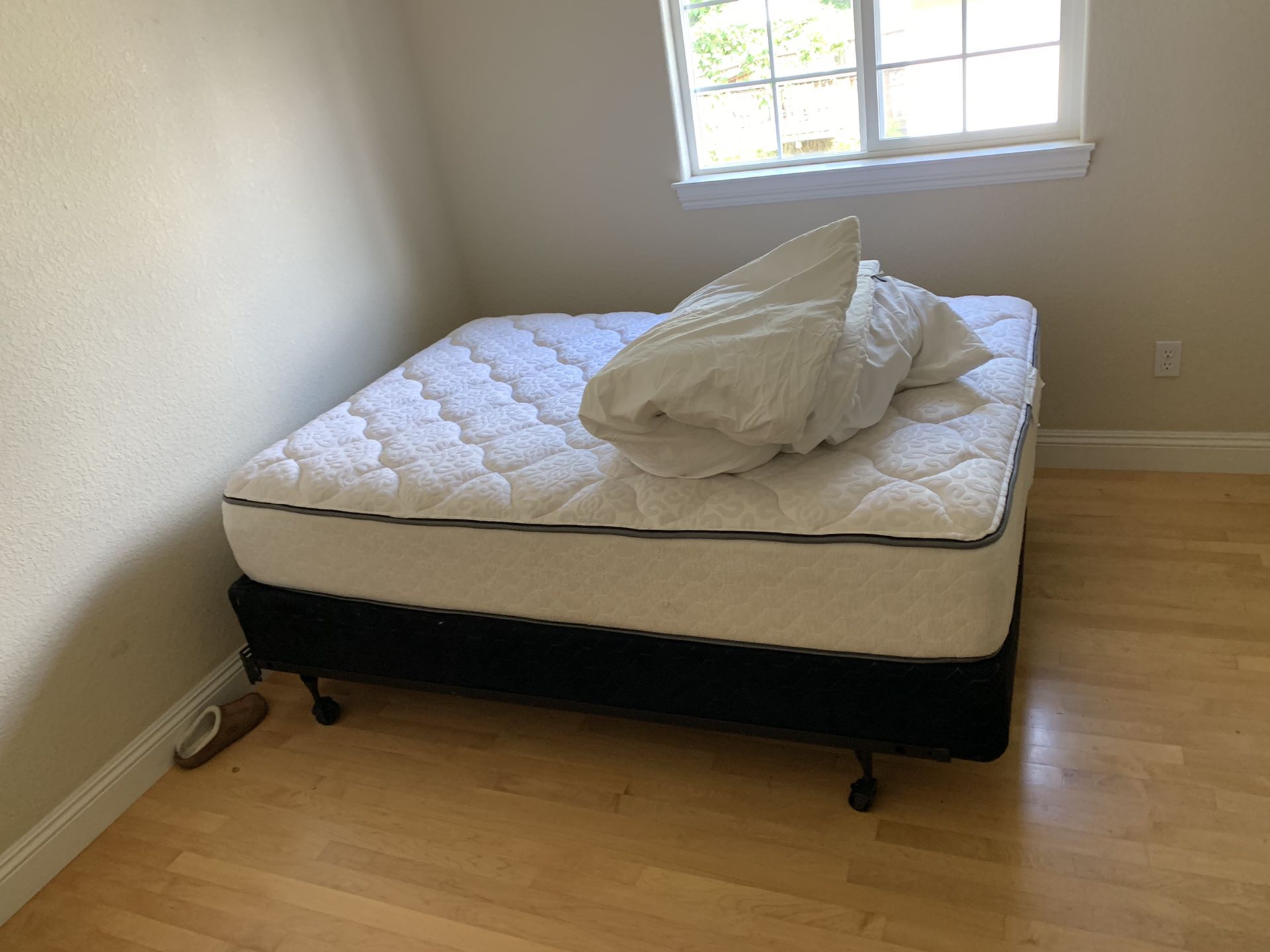 Free - Twin Bed