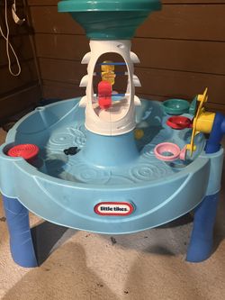 Little tikes Water Table 