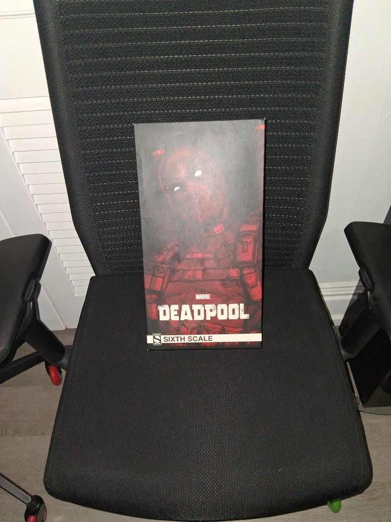 Marvel Desdpool Sideshow