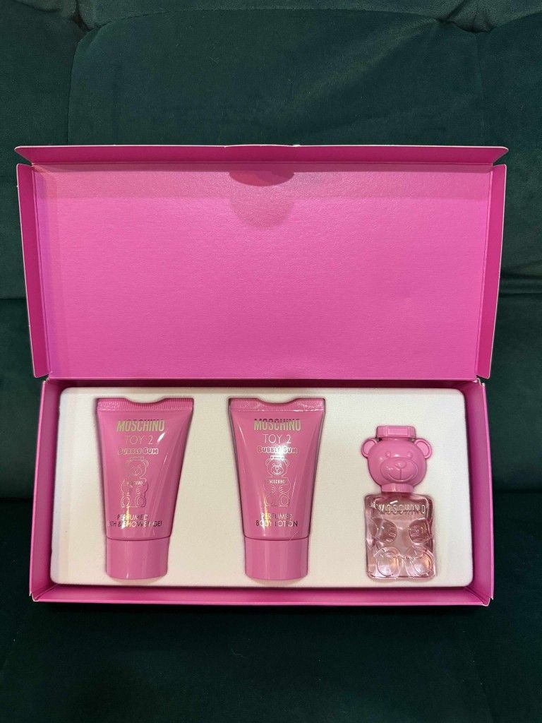Brand New Moshino Toy2 Mini Gift Set