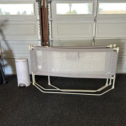 Baby/toddler Bed Rails (3)