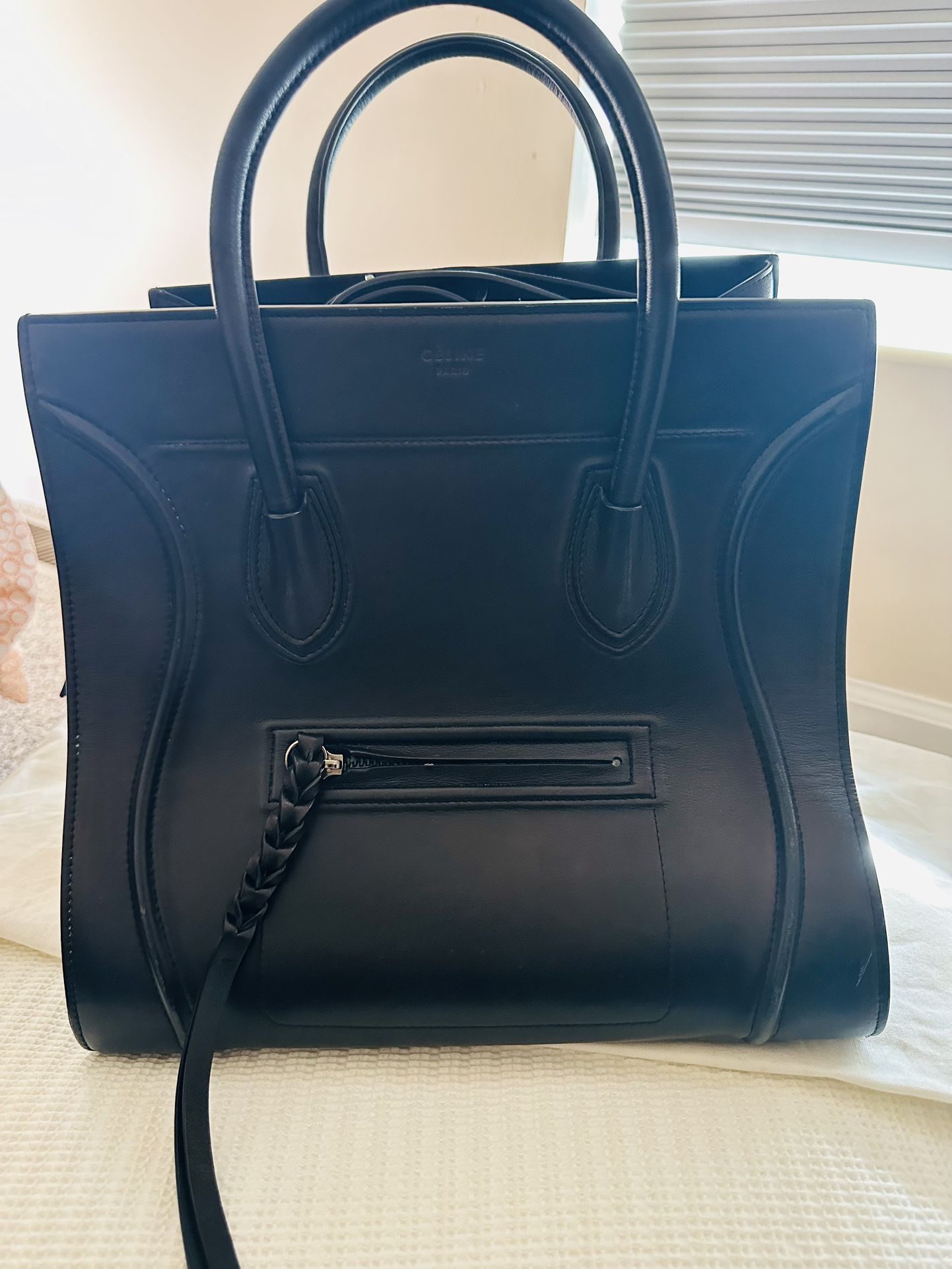 Authentic CELINE Luggage Phantom Black Handbag Leather 