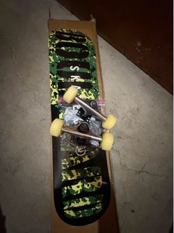 New skateboard blvd complete 7.75