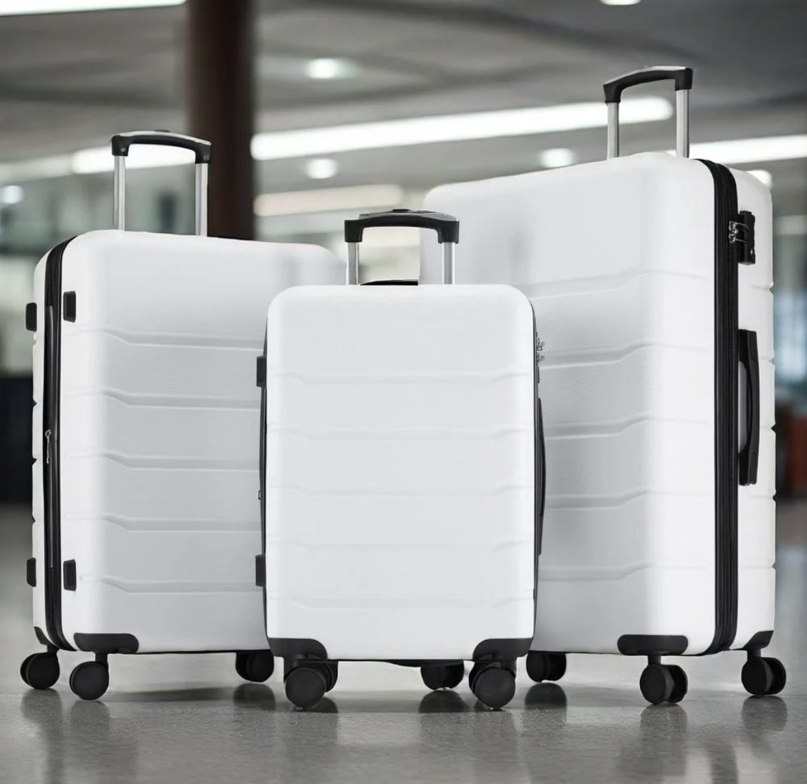 NEW in Box Set of 3 White Hardside Expandable Luggage with TSA Lock