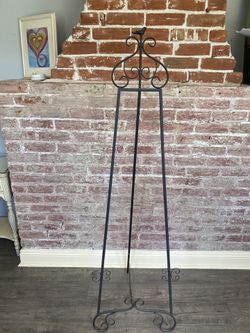 Tall Metal Easel