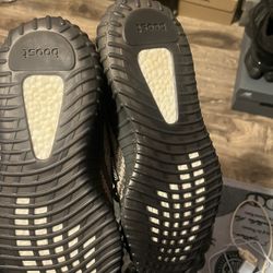 350 Yzzy V2