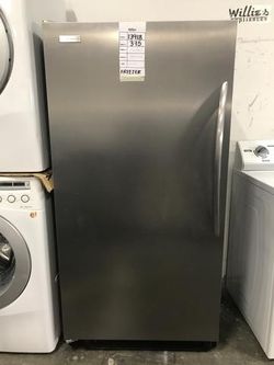 FRIGIDAIRE 26 CUBIC FT REFRIGERATOR STAINLESS STEEL