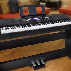 Digital Keyboard 88-key Yamaha DGX-650