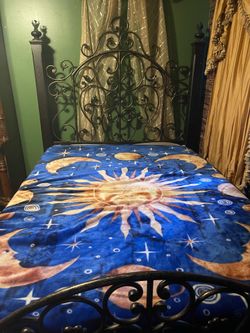 Queen Bed