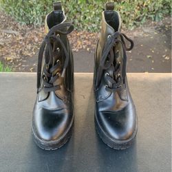 Ladies  Boots 