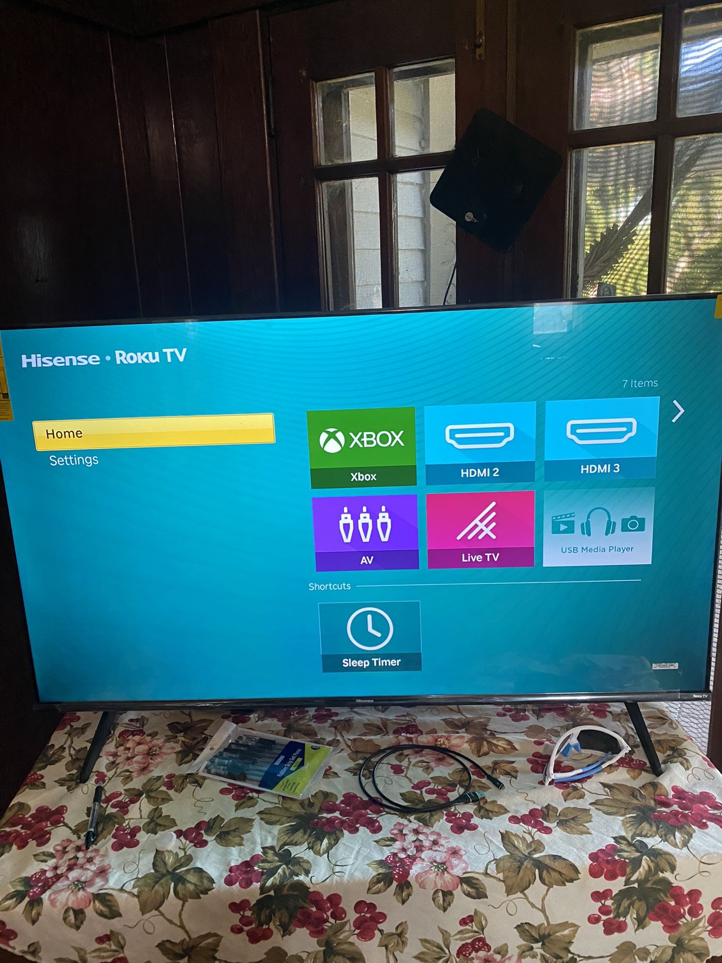 50” Hisense Smart Roku Tv