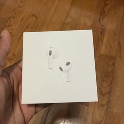 Brand New Apple AirPods (2nd Gen) 🎧