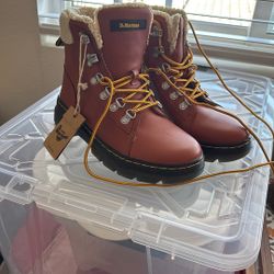 Dr Martin Winter Boots
