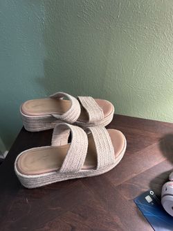 Platform sandals