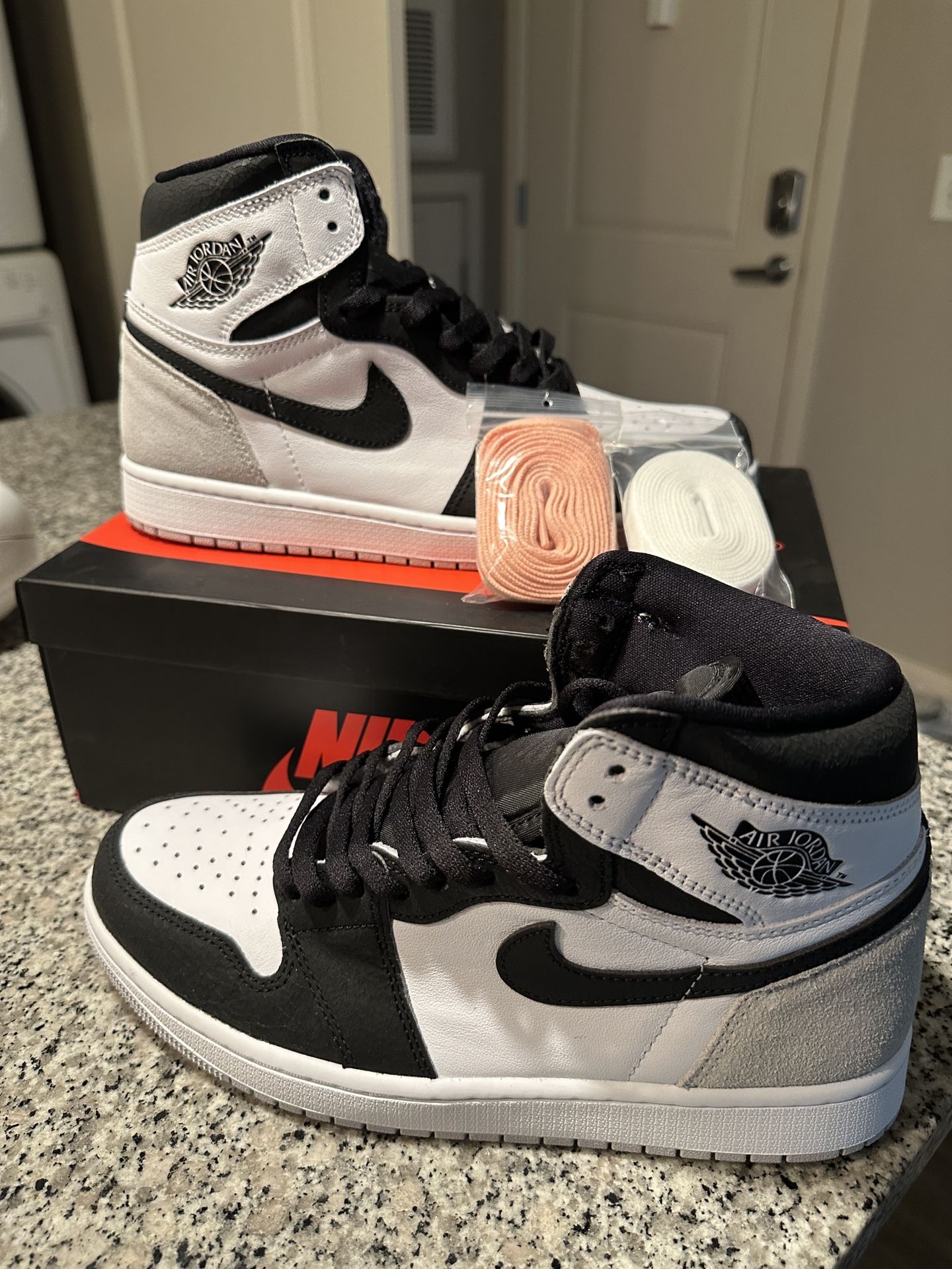 Jordan 1 Bleached Coral